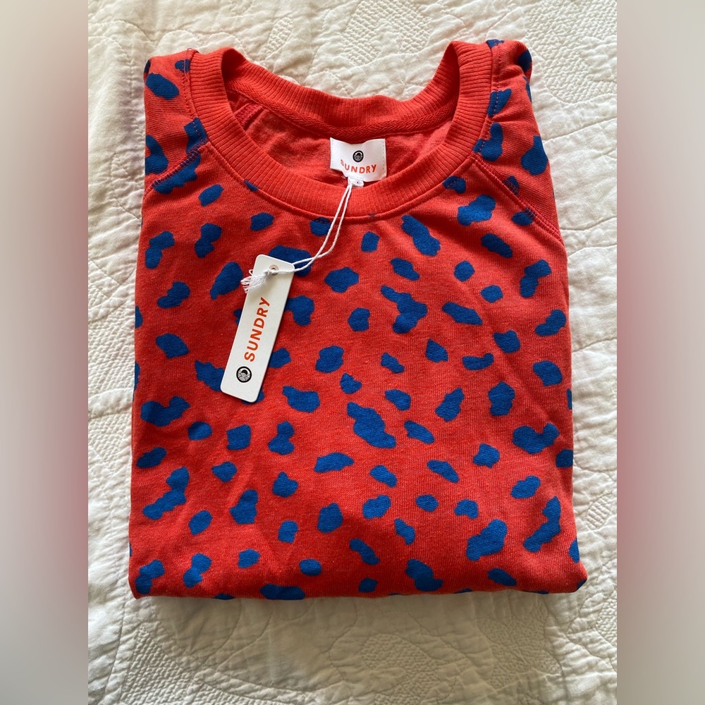 New with tags 🏷 sweater top